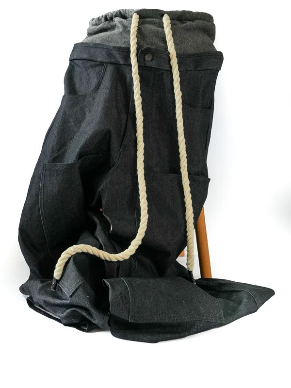 Look 6 Sagging Trousers