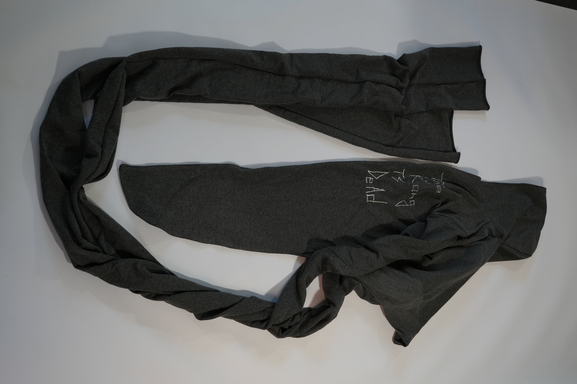 {{ piece.product_name }}